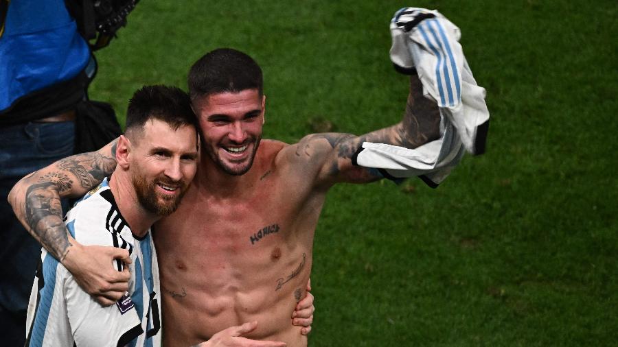 De Paul e Messi foram campeões - JEWEL SAMAD/AFP