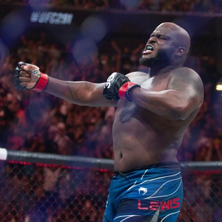 Derrick Lewis durante luta no UFC 291, em Utah, nos Estados Unidos