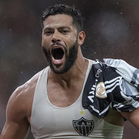 Hulk renova com o Atlético-MG até o fim de 2026