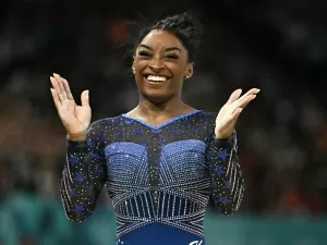 Simone Biles reclama de problema no couro cabeludo; entenda as causas