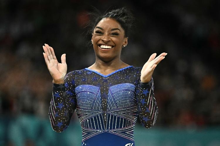 Ginasta Simone Biles na final do individual geral nas Olimpíadas 2024