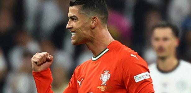 Cristiano Ronaldo celebra gol pela seleção portuguesa