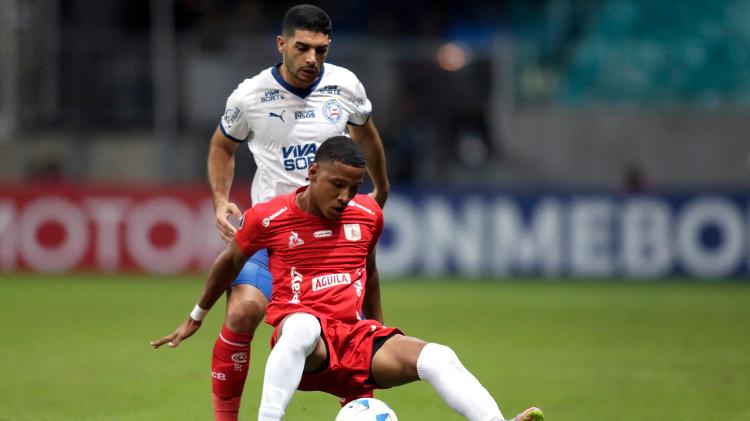Michel Araújo em ação durante jogo entre Bahia e América de Cali na Sul-Americana Michel Araújo em ação durante jogo entre Bahia e América de Cali na Sul-Americana
