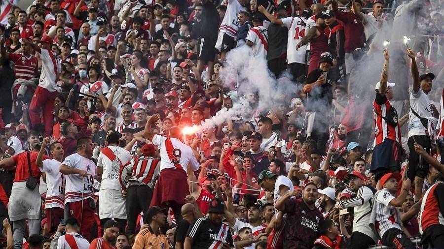 Torcida do River Plate superlota o Monumental de Núñez - Reprodução TyC Sports