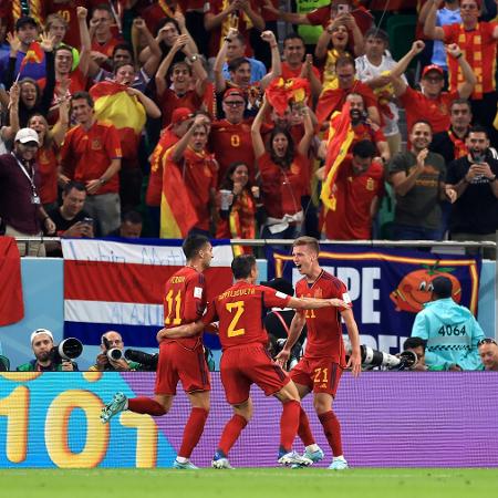 Jogadores da Espanha comemoram gol sobre a Costa Rica na Copa do Mundo - Buda Mendes/Getty Images