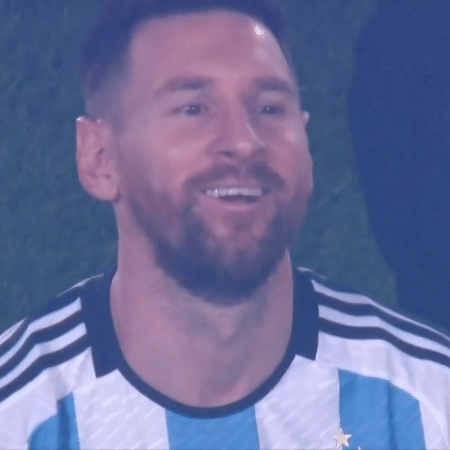 Messi se emociona antes de jogo da Argentina em comemoração do tri mundial  - Reprodução