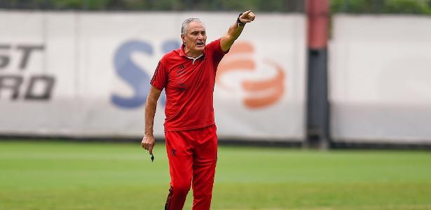 Flamengo se reapresenta em meio à novelas por reforços e saídas de ídolos