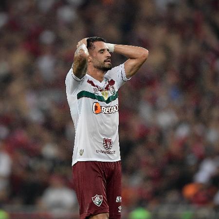 Renato Augusto lamenta lance durante Flamengo x Fluminense, pelo Carioca