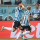 O Grêmio comove pela invasão, mais do que pela reação