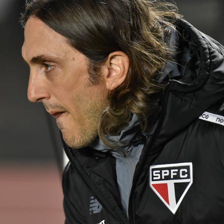 Luis Zubeldía, técnico do São Paulo, durante jogo contra o Vasco Luis Zubeldía, técnico do São Paulo, durante jogo contra o Vasco