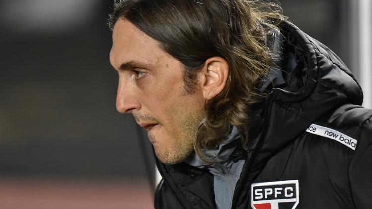 Luis Zubeldía, técnico do São Paulo, durante jogo contra o Vasco Luis Zubeldía, técnico do São Paulo, durante jogo contra o Vasco