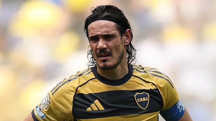 Cavani reage durante jogo entre Boca Juniors e Auckland City no Mundial Cavani reage durante jogo entre Boca Juniors e Auckland City no Mundial