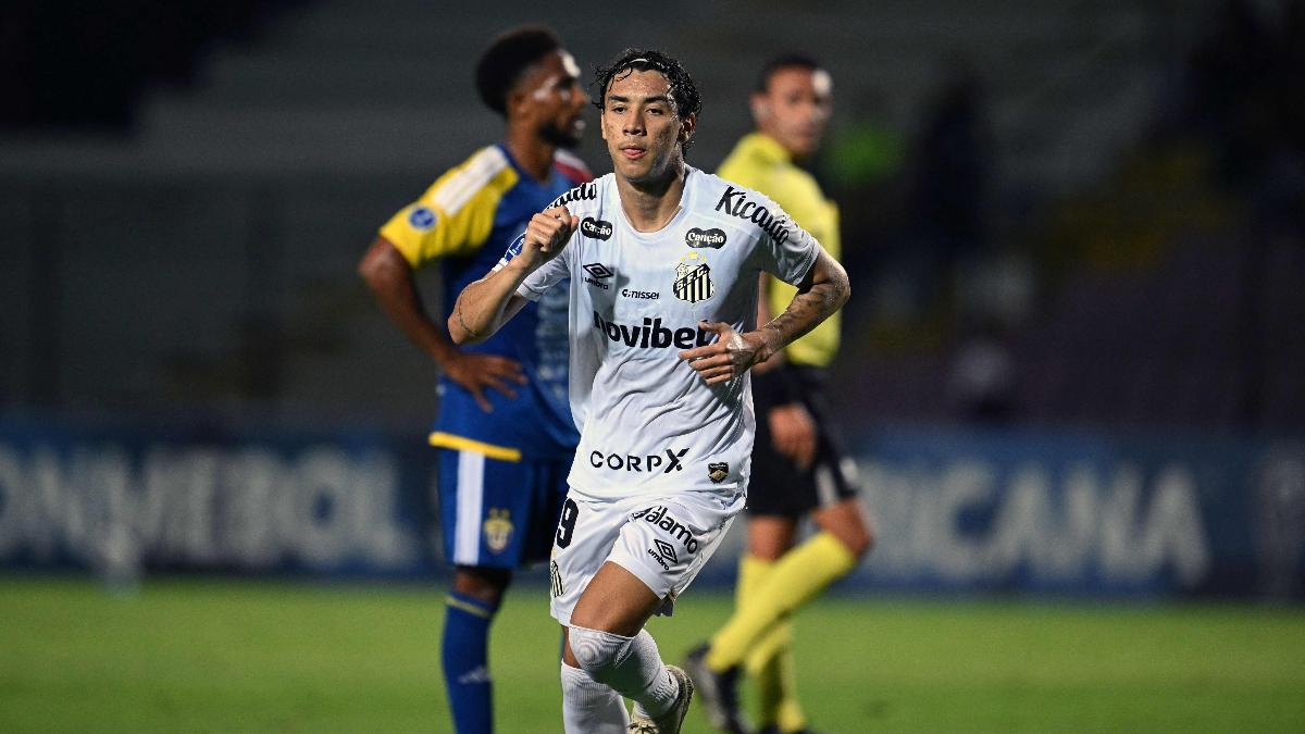 Santos deixou Neymar no pôquer e passeou na Venezuela