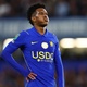 Que setores substitu&iacute;ram as bets em camisas e or&ccedil;amentos da Premier League?