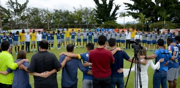 Homenagem uniu jogadores, comissão técnica, diretores e profissionais da imprensa - Washington Alves/Light Press/Cruzeiro