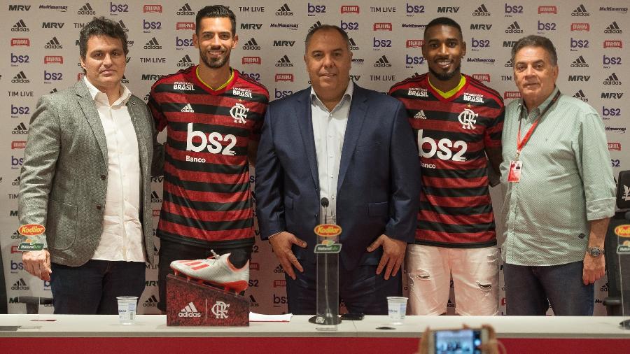 Pablo Mari e Gerson foram apresentados oficialmente pelo Flamengo nesta sexta-feira - Alexandre Vidal / Flamengo