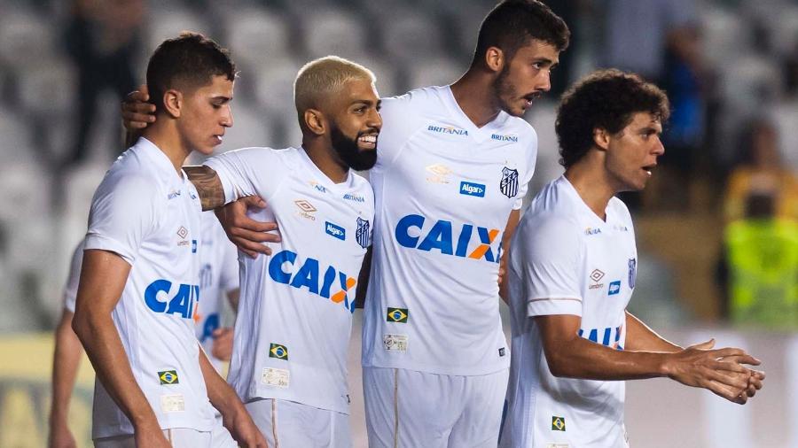 Vitor Bueno, Gabigol, Gustavo Henrique e Victor Ferraz comemoram gol do Santos - Ivan Storti/Santos FC