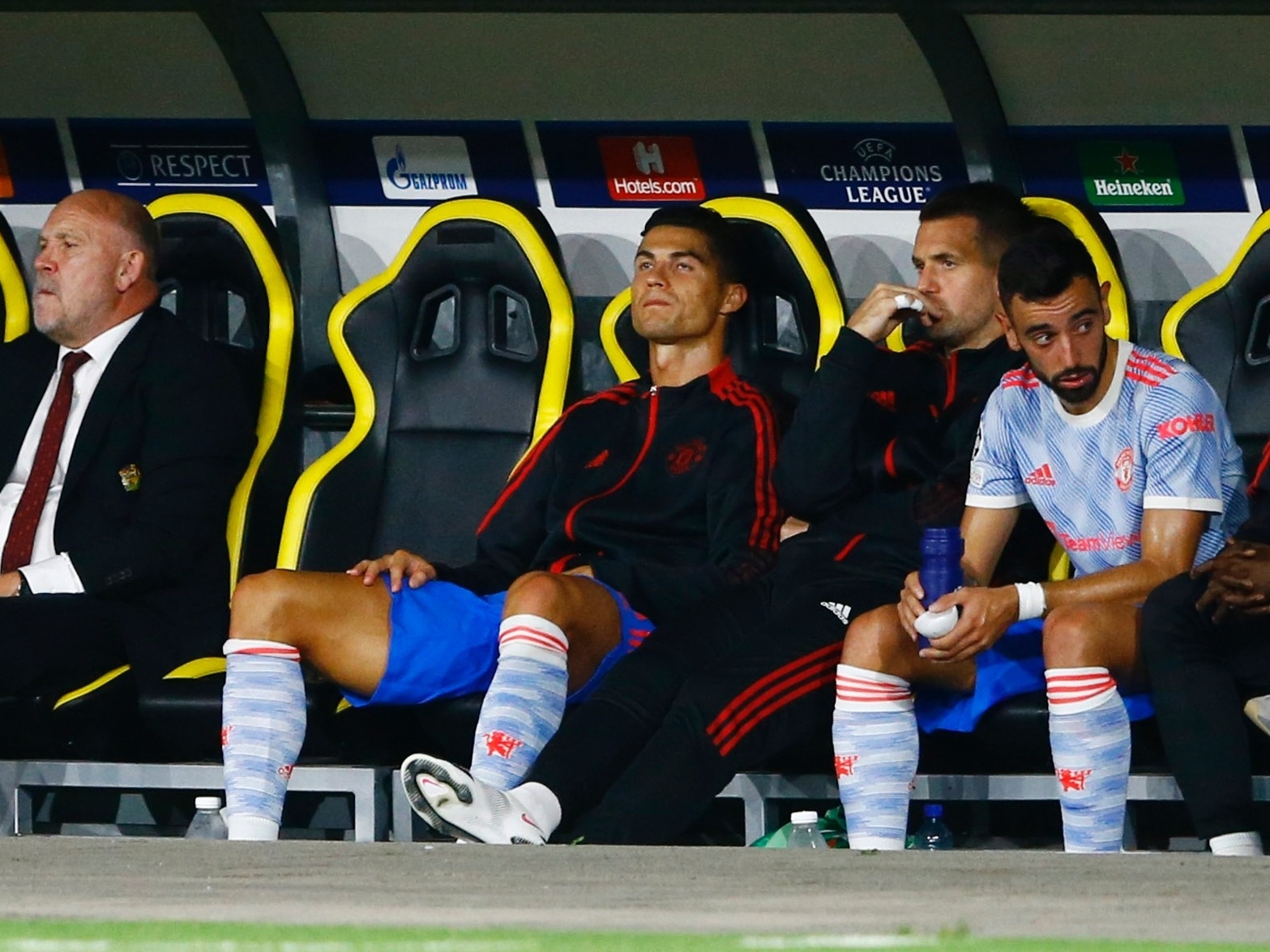 Quando o plantel do United ficou retido em Alvalade para levar Ronaldo:  «Três horas no estacionamento» - Man. United - Jornal Record