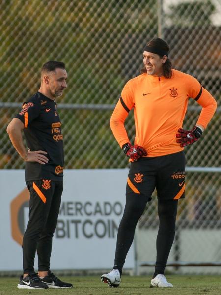 Vítor Pereira e Cássio durante atividade no CT Joaquim Grava  - Rodrigo Coca/ Ag. Corinthians 