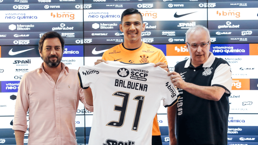 Fabián Balbuena é apresentado oficialmente como jogador do Corinthians - Rodrigo Coca / Ag. Corinthians