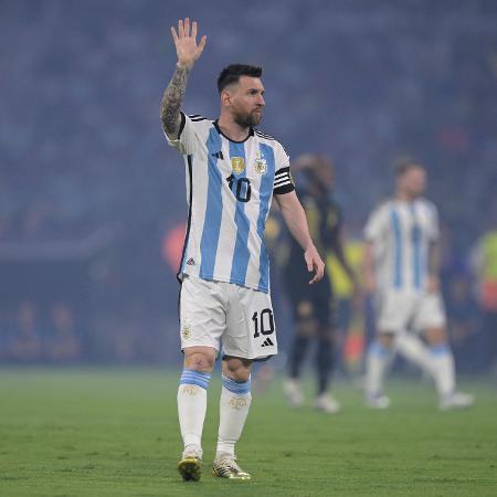 Messi durante amistoso entre Argentina e Curaçao - JUAN MABROMATA / AFP