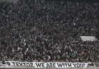 Torcida do Botafogo xinga Leila enquanto Textor comemora com jogadores - Vítor Silva/Botafogo