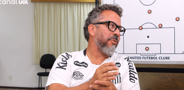 Mercado da Bola: Morando no CT do Santos, Cléber Xavier se adapta à nova rotina como técnico