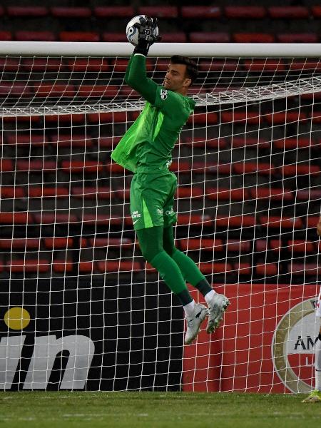 Vasco: Leo Jardim enaltece 'espírito de luta' no empate com o Medellín na  Sul-Americana