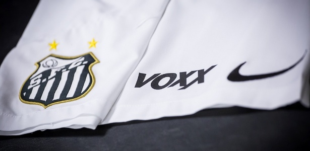 Novo patrocinador para o calção do Santos "estreou" contra o Sport na última quarta-feira - Divulgação/Santos