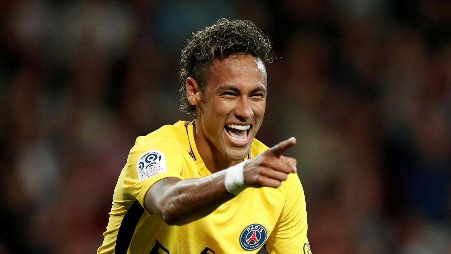 Neymar comemora gol pelo PSG em sua estreia contra o Guingamp - Benoit Tessier/Reuters