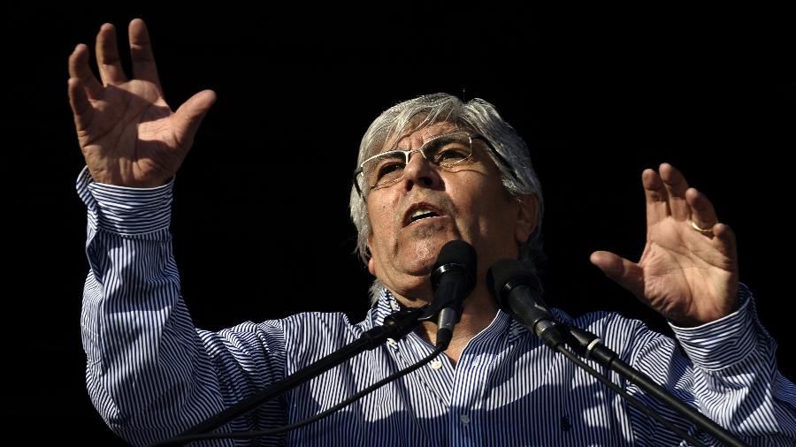 Presidente do Independiente e do sindicato de caminhoneiros da Argentina, Hugo Moyano foi denunciado por corrupção - Alejandro Pagni/AFP