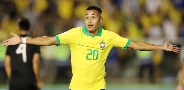 Brasil vence o Mundial | Herói do título da sub-17 terá contrato com multa de R$ 365 mi quando fizer 18 anos