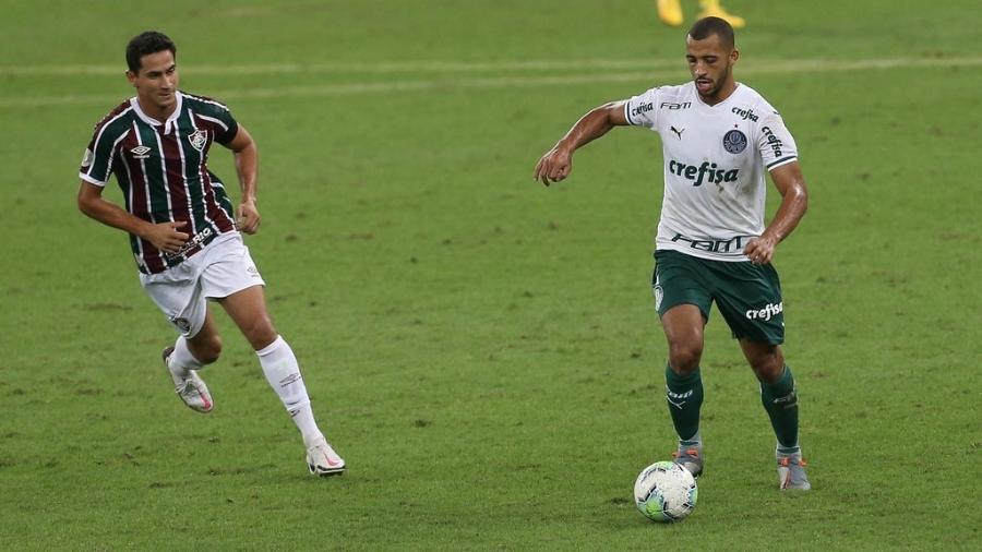 Vitor Hugo em ação pelo Palmeiras contra o Fluminense, pelo Brasileirão deste ano - Cesar Greco/Palmeiras