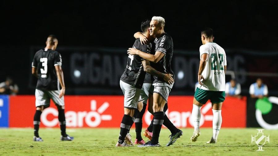 Leo Jabá e German Cano, atacantes do Vasco, celebram gol sobre o Boavista, pela Copa do Brasil - Rafael Ribeiro / Vasco