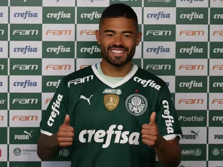 Tabata espera sequência de jogos para 'crescer' no Palmeiras