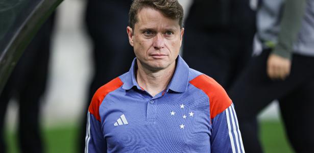 Seabra enxerga potencial no Cruzeiro e comenta saída do cargo.