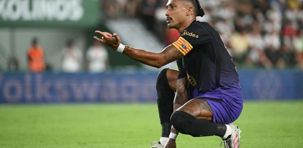 Raphinha dá show e Barcelona goleia Elche na estreia do Campeonato Espanhol