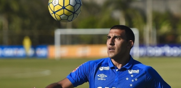 Ramón Ábila chegou ao Cruzeiro na metade do ano passado - Pedro Vilela/Light Press/Cruzeiro