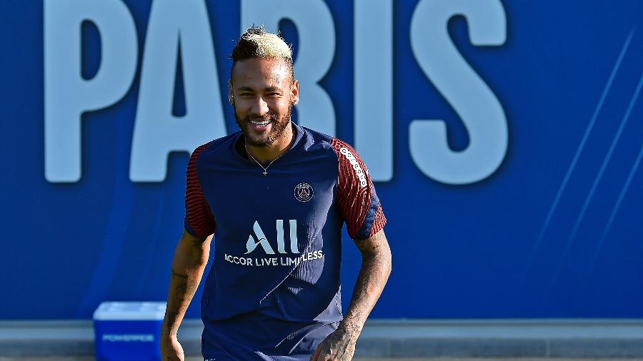 Neymar se recuperou de uma contratura na panturrilha e deve ser titular na sequência de jogos do PSG - Aurelien Meunier - PSG