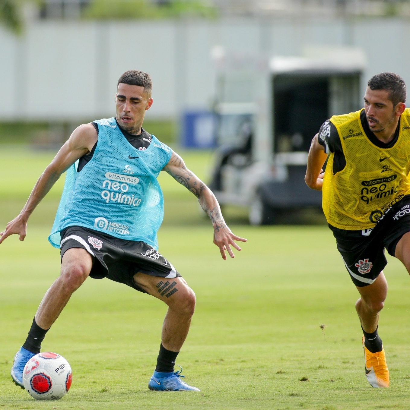Cantillo é convocado e dúvida no meio-campo volta a assombrar Sylvinho