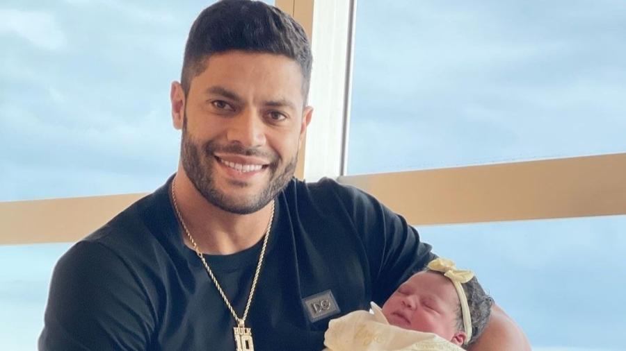 Hulk, do Atlético-MG, posa com a filha Zaya - Reprodução/Instagram