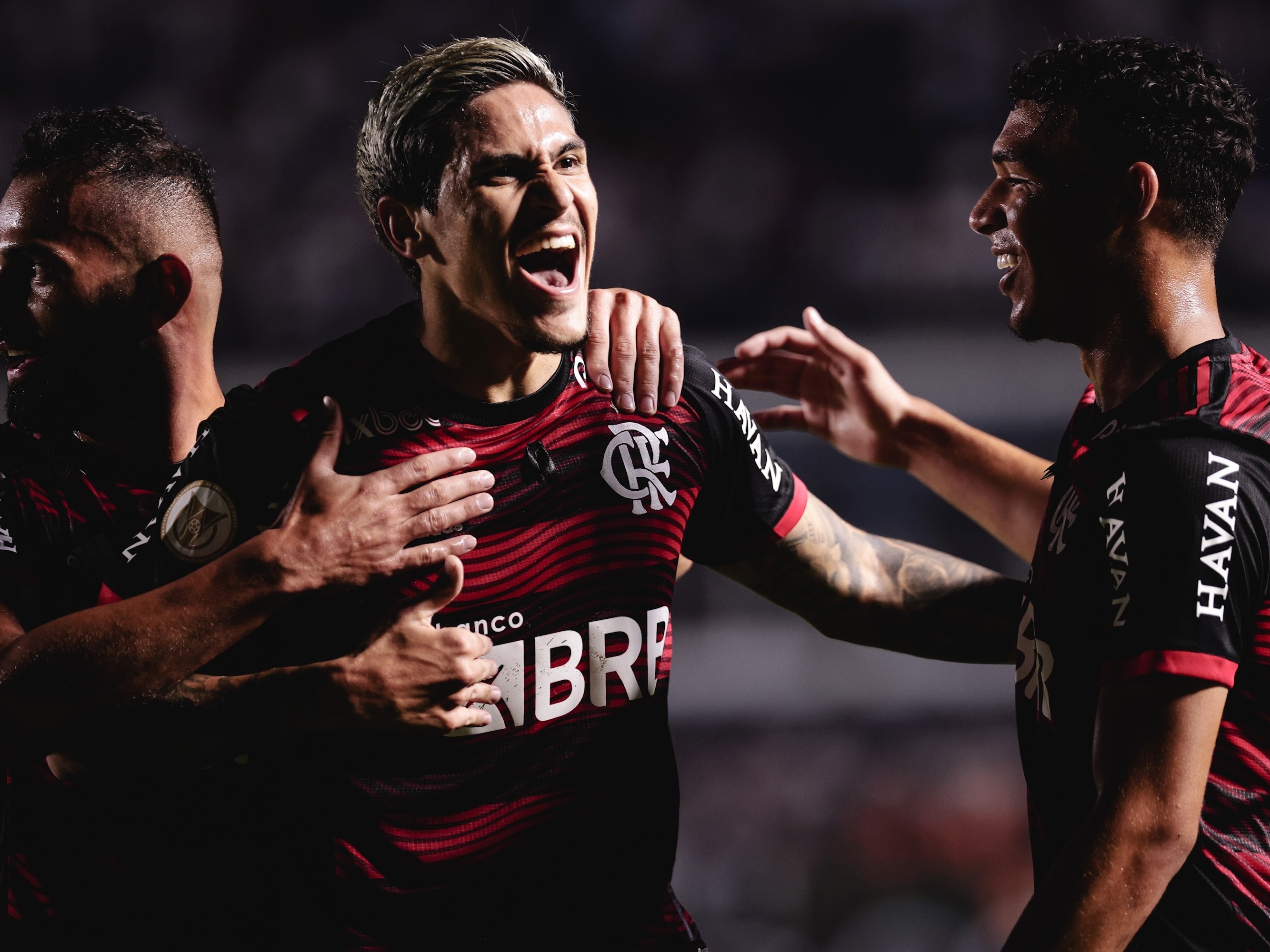 SAIU! Flamengo divulga escalação para jogo contra o Santos - Coluna do Fla