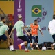 Seleção se reúne com instrutor de arbitragem da Fifa antes da estreia 