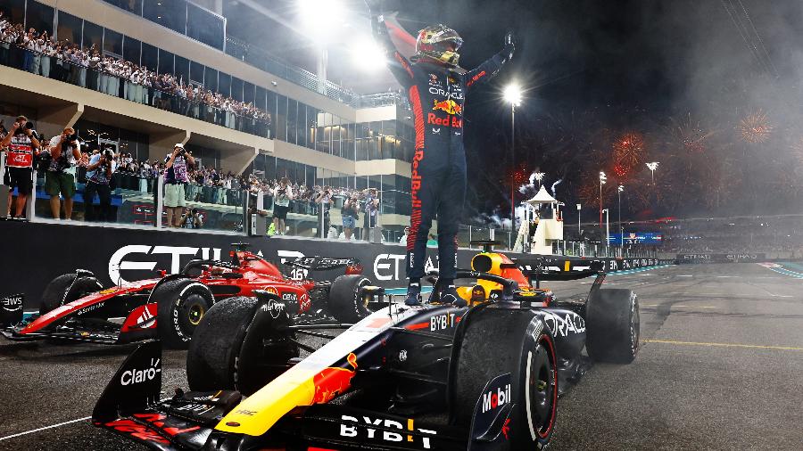 Verstappen celebra vitória no GP de Abu Dhabi