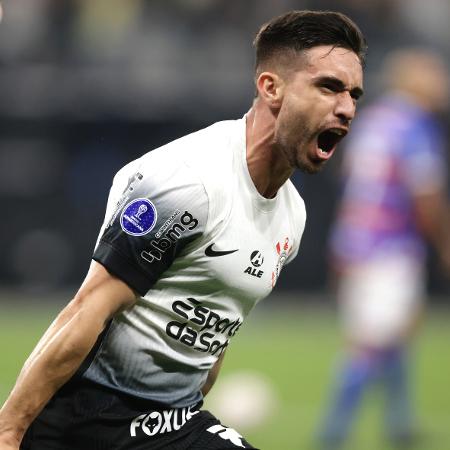 Coronado comemora gol pelo Corinthians