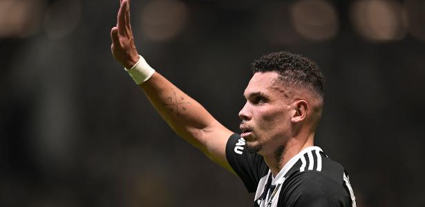 Paulinho se despede do Atlético-MG após transferência para o Palmeiras