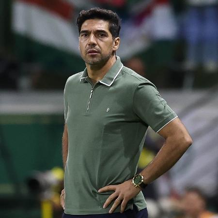 Abel Ferreira tem incógnita no ataque do Palmeiras neste começo de 2025