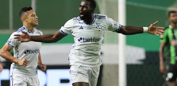 Cruzeiro anuncia saída de Bolasie ao término de temporada no clube.