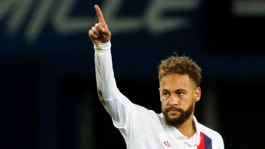 Neymar em ação pelo PSG; atacante tem sido vaiado em jogos em casa e como visitante e vive crise nos bastidores - Jean-Paul Pelissier/Reuters
