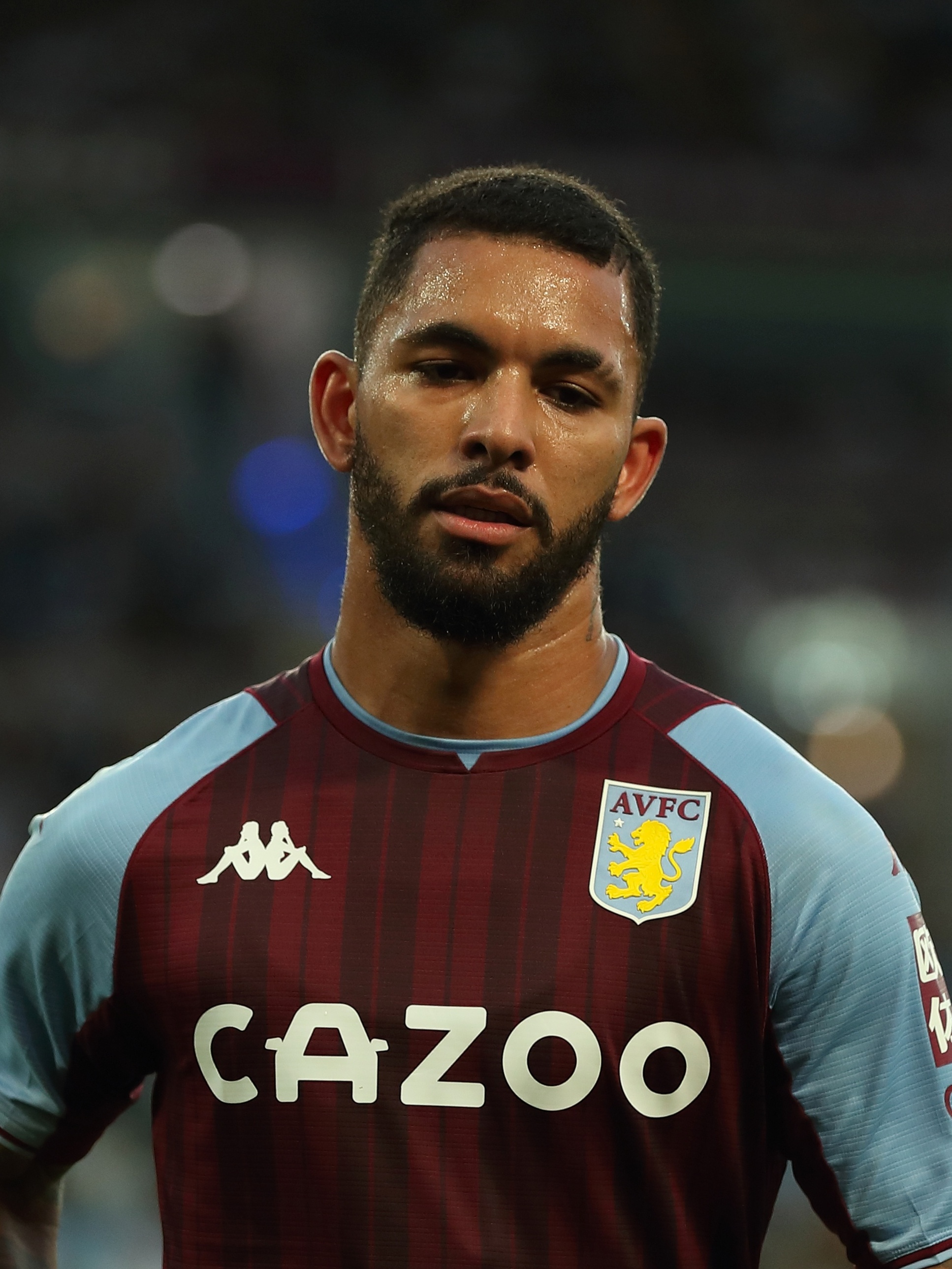 Brasileiro se torna a contratação mais cara da história do Aston Villa